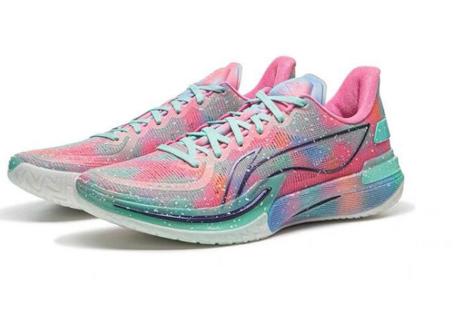 Li Ning Gamma 1 “Sweet Universe”