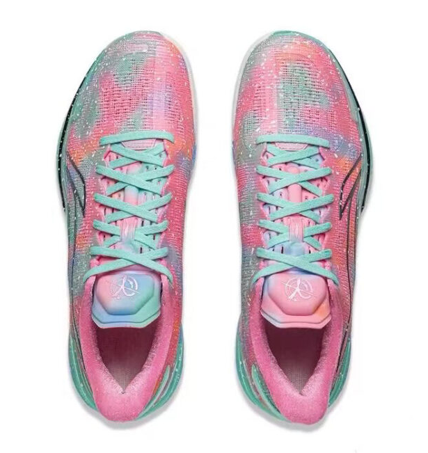 Li Ning Gamma 1 “Sweet Universe”